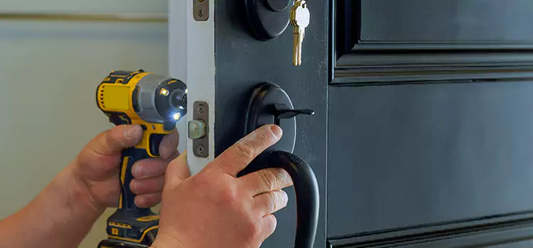 Commercial Door Lock Installation Cote-Saint-Luc