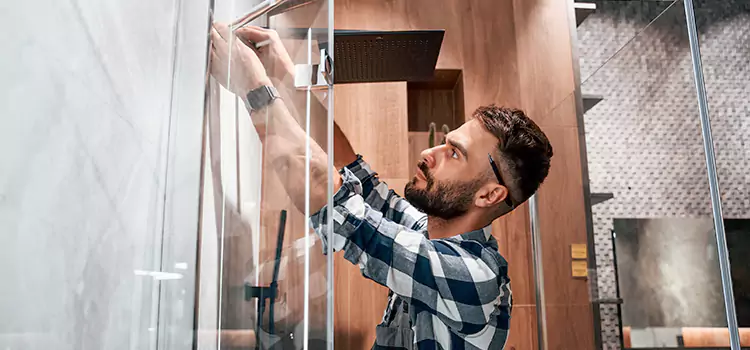 Replace Shower Doors with Frameless Cote-Saint-Luc