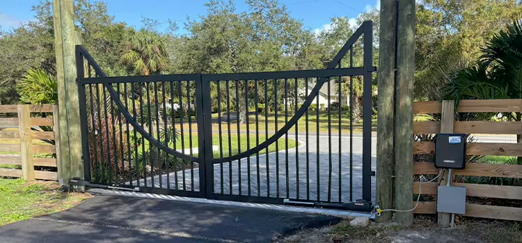 Why Choose Us for Your Automatic Gate Needs in Cote-Saint-Luc, QC?