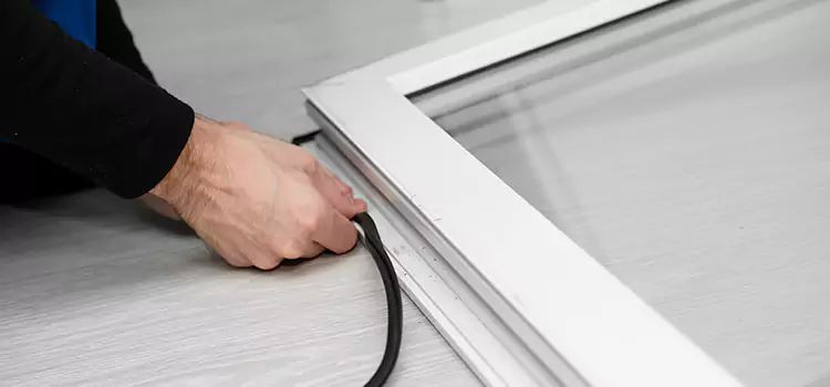 Commercial Door Weather Stripping Cote-Saint-Luc