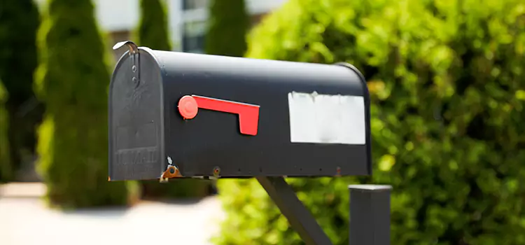 Secure Mailboxes for Packages Cote-Saint-Luc